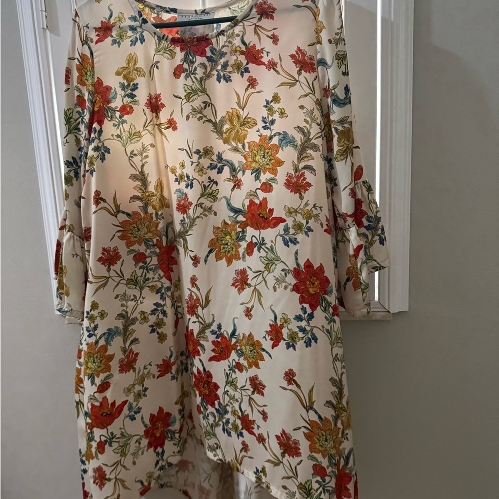Bryan Walker Cream Floral tunic